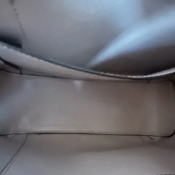 Michael Kors Hayes Medium Penbled Leather Backpack in olive green - Picture 6 of 9